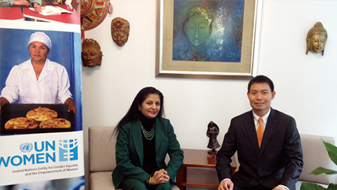 南非首位女性副总统 联合国会见LETOUCEO